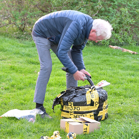 'Ieder huis een regenton' sluit af met levering 24 regentonnen. (foto RBF)