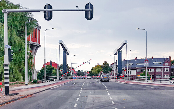 Wilhelminabrug weer in gebruik (foto RBF)