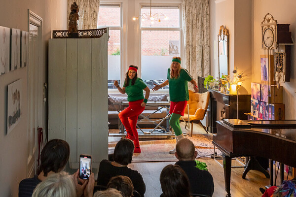 5. Optreden Vivian an Ingrid. (foto: Rob Oudshoorn)