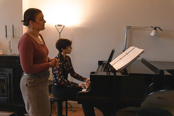 10. Optreden Mezzosopraan Maite Catherine de Wit en pianiste Myrto Tzelisi. (foto: Amanda Scheurwater)