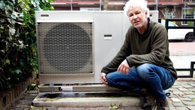 Ben Vroom bij een monoblock lucht-water warmtepomp: “Een van de stilste en zuinigste warmtepompen van het moment”