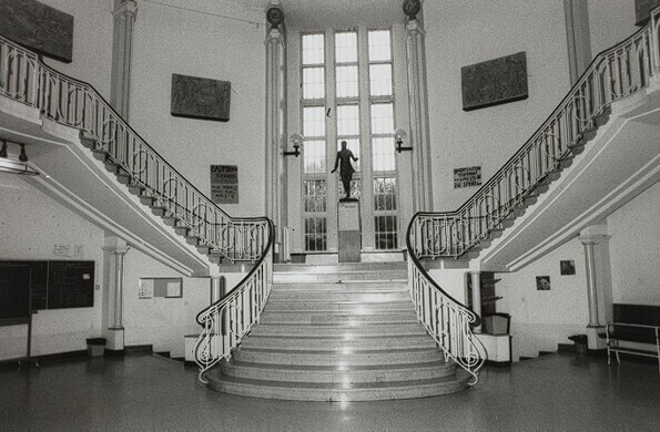 Het Stedelijk Gymnasium in Leiden is een van de oudste scholen van Nederland / The Municipal Gymnasium in Leiden is one of the oldest schools in the Netherlands