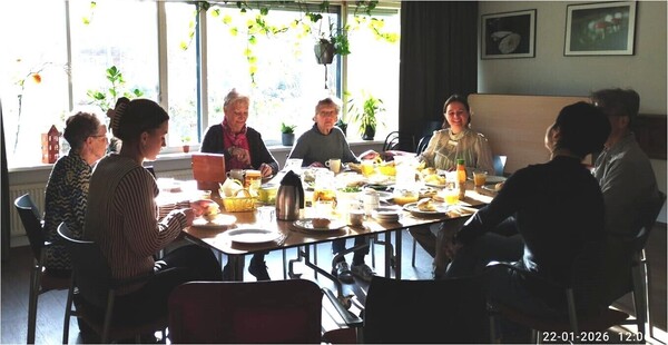 Zin in een lekkere lunch en fijn gezelschap? / Fancy a delicious lunch and a friendly chat?