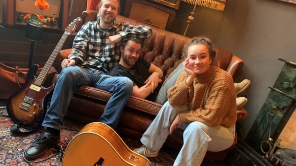 Leidse Coverband Tikkie Meer, Tikkie Minder sluit het feest af