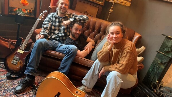 Leidse Coverband Tikkie Meer, Tikkie Minder sluit het feest af