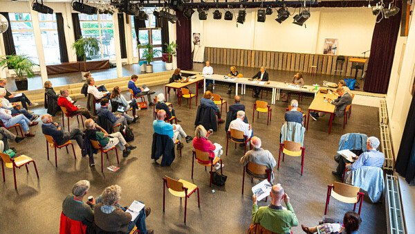 Ruim dertig leden bezochten de ALV (foto RBF)